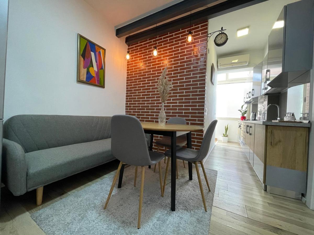 Choose Balkans Apartments Tirana Extérieur photo